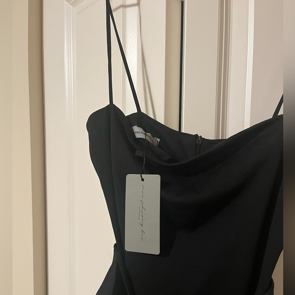 Black dress - Picture 3 of 6